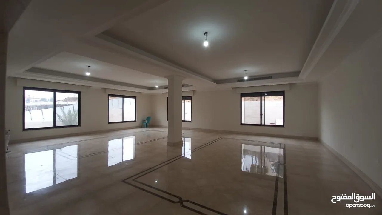 فيلا غير مفروشة للايجار في عبدون ( Property 39970 ) سنوي فقط