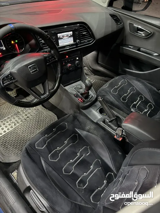 فقط 62 الف سيات ليون 2015 اتوماتيك ترخيص تامين سنة فل اضافات بحالة الشركة سيارة مميزة ونادرة