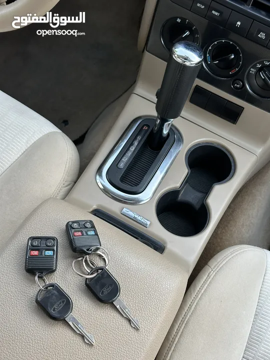 Ford Explorer 2010 (XLT) Full loaded وارد الوكالة وصيانة الوكالة فحص كامل