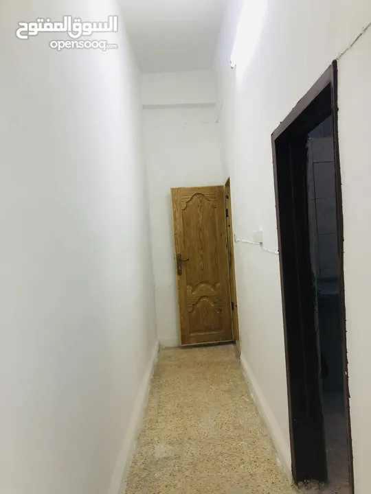 منزل مستقل (طابقين)  للبيع الزرقاء-جناعة ،مدخل منفصل لكل طابق