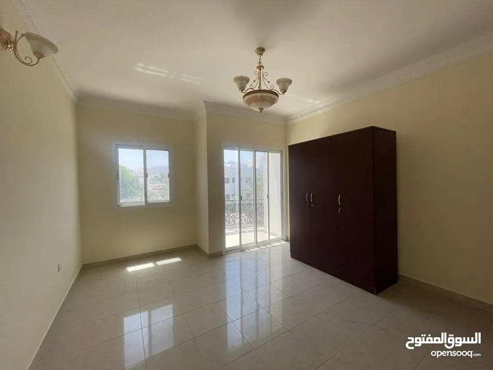 4 + 1 BR Well Maintained Townhouse in Shatti Al Qurum