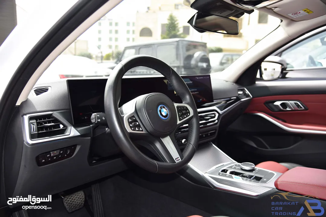 بي ام دبليو الفئة الثالثة كهربائية بالكامل 2023 BMW i3 eDrive35L EV M Power Kit_Full Option