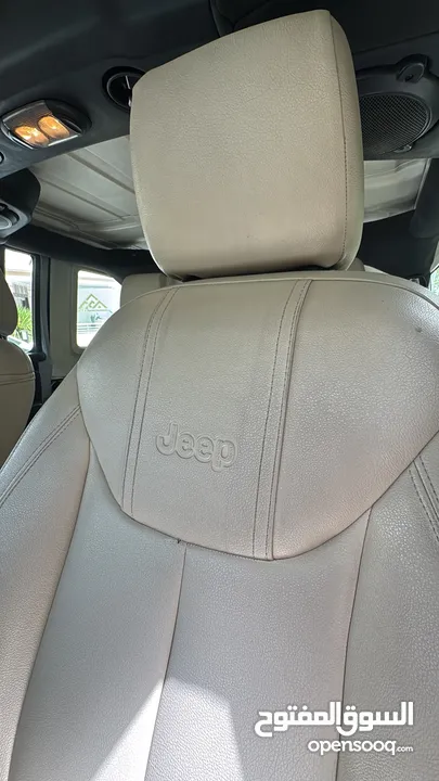 قابل البدل Jeep Wrangler- low mileage- mint condition- تعديل كامل اصلي
