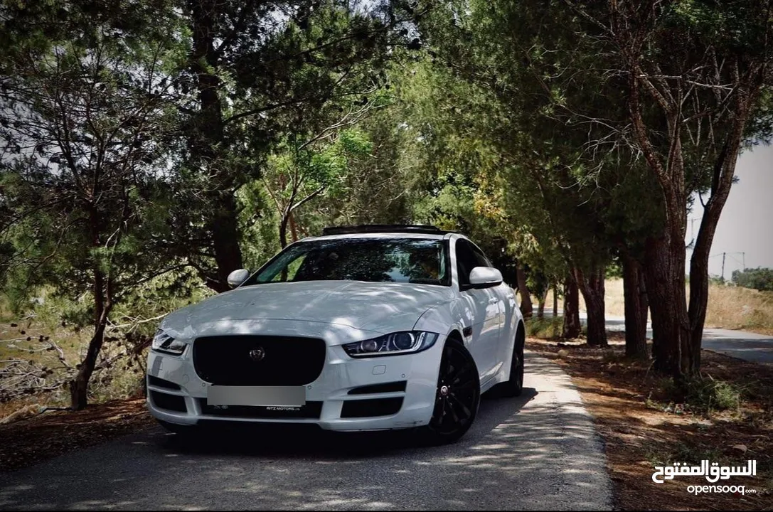 Jaguar XE 2019