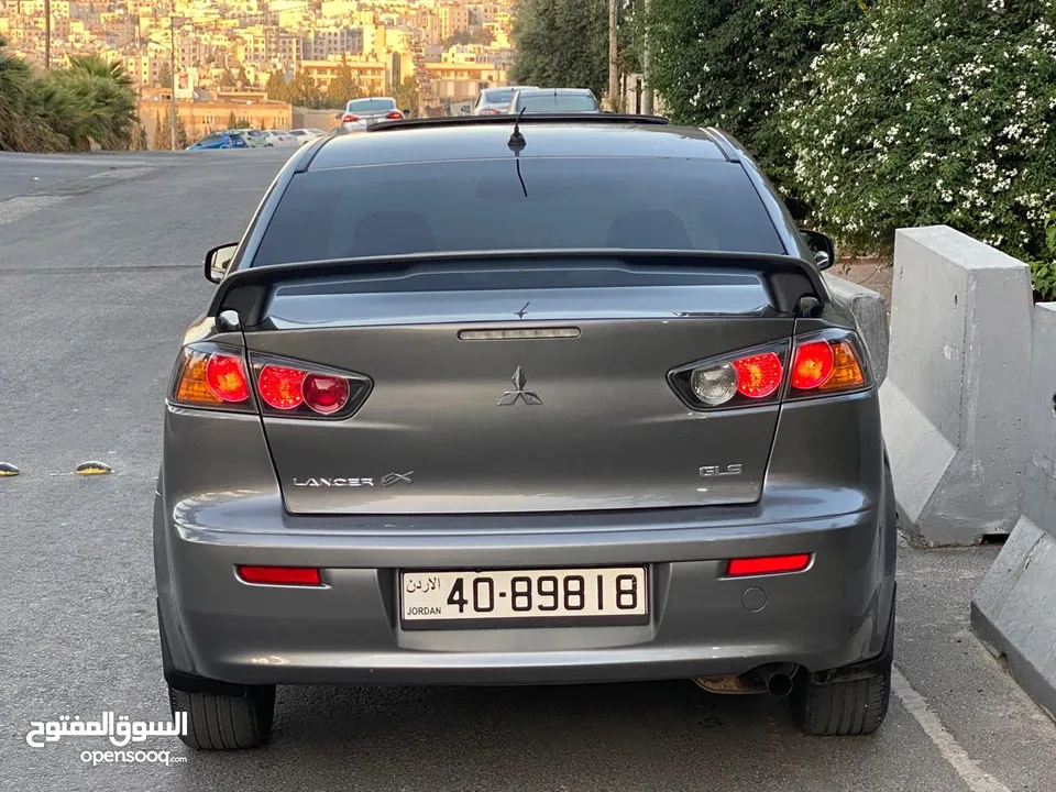 ميتسوبيشي لانسر EX 2017   فل مع الفتحه استخدام شخصي لم تعمل سياحي او تطبيقات فحص كامل