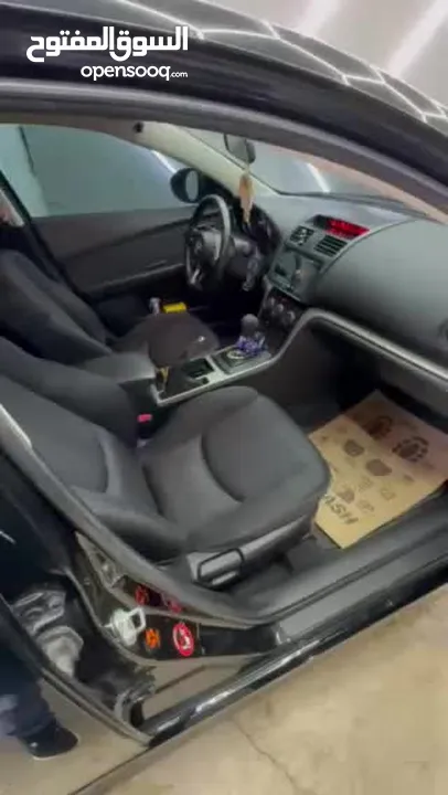 Zoom Mazda 6