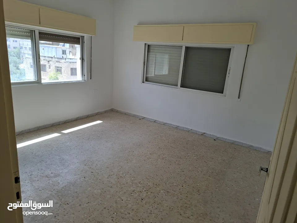 شقة عائليه  للايجار