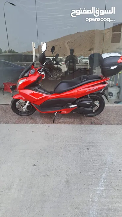 Honda pcx150   125cc  Model 2015  700km   Red color