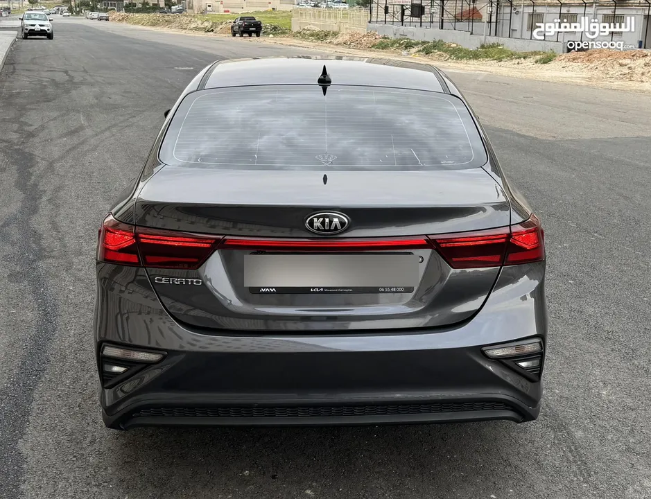 Kia cerato  Model :2019 94000 KM 1600CC Gearbox : automatic  Colour: Gary Inside :Black