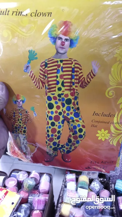 كلاون للبيع مقاسات كبيره مع القناع والباروكه