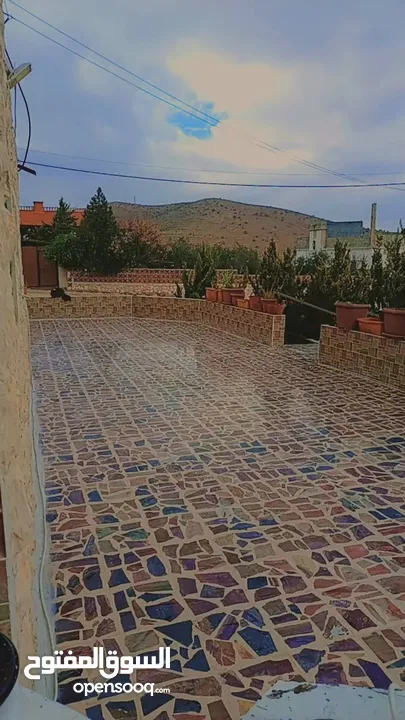 جلي جميع انواع البلاط والرخام والجرانيت والسيراميك والمزايكو والبازلت