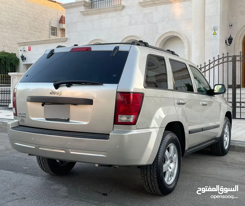 جيب جراند شيروكي لاريدو موديل 2008 مالك واحد فقط  7جيد ولا أي ملاحظه