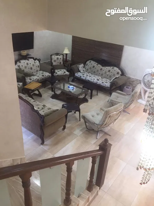 للبيع شاليه السلط حوض الخيمه التحته مساحة الارض4 دونم مساحة البناء 280 مع بركة سباحه السعر 140الف