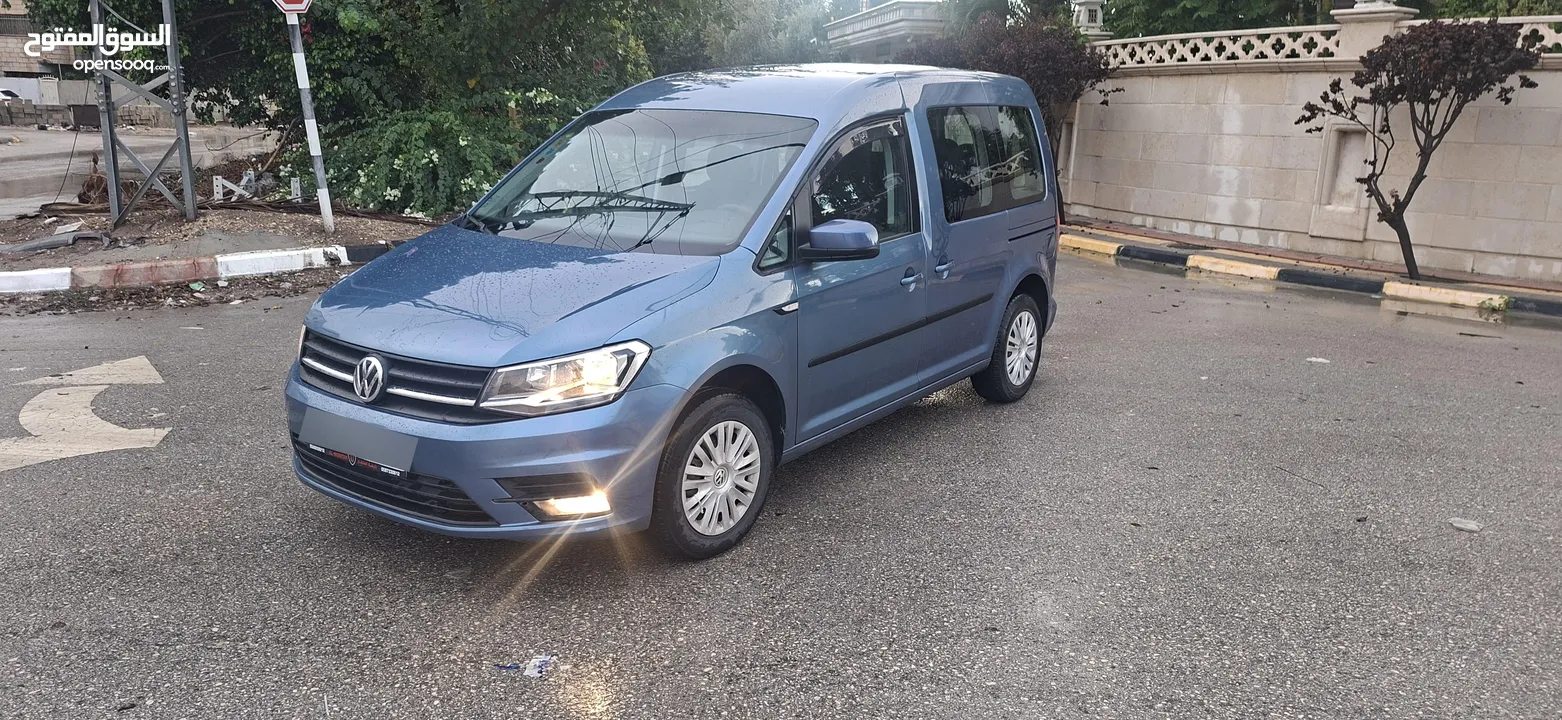 كادي 2018-غرفة مبطنة -ركاب (6+1)ماتور 2000 ديزل ماشي 110الف كليو فحص الف دفعة 50الف كاش والباقي شيكت