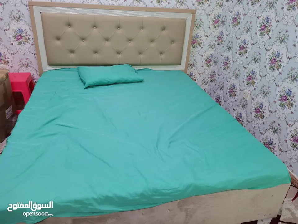 King size bed