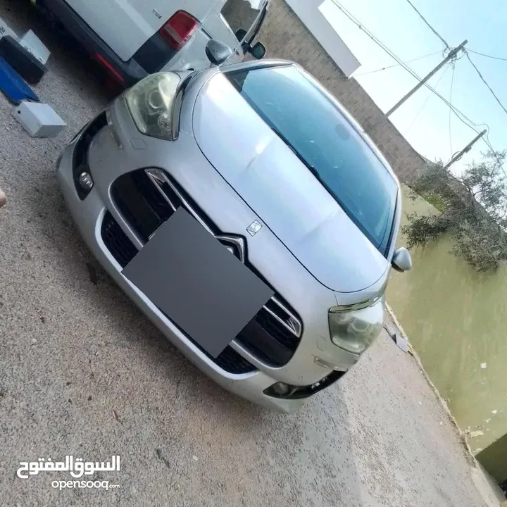 ستروين Ds5 2016. فل اضافات