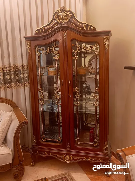 غرفه سفره دمياطي مصرية مع فضيه وبوفيه للبيع بحاله الوكاله للبيع المستعجل بداعي نقل البيت