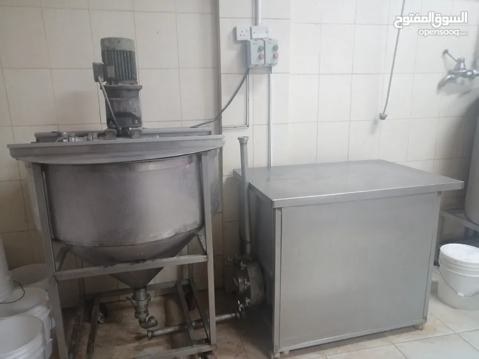 مصنع ألبان