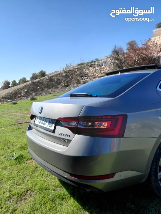سكودا سوبيرب  2019 4/4 280 حصان بانوراما فل اضافات المحرك لجديد اقتصادي 4وضعيات قياده