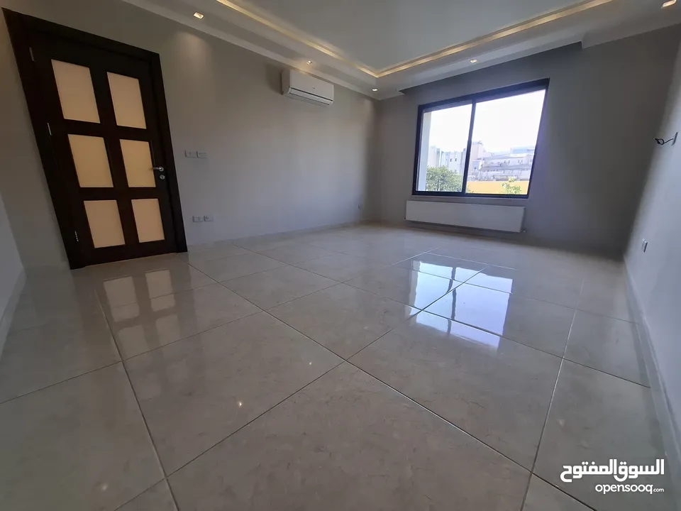 شقة شبه مفروشة للإيجار ( Property 43384 )-175083957