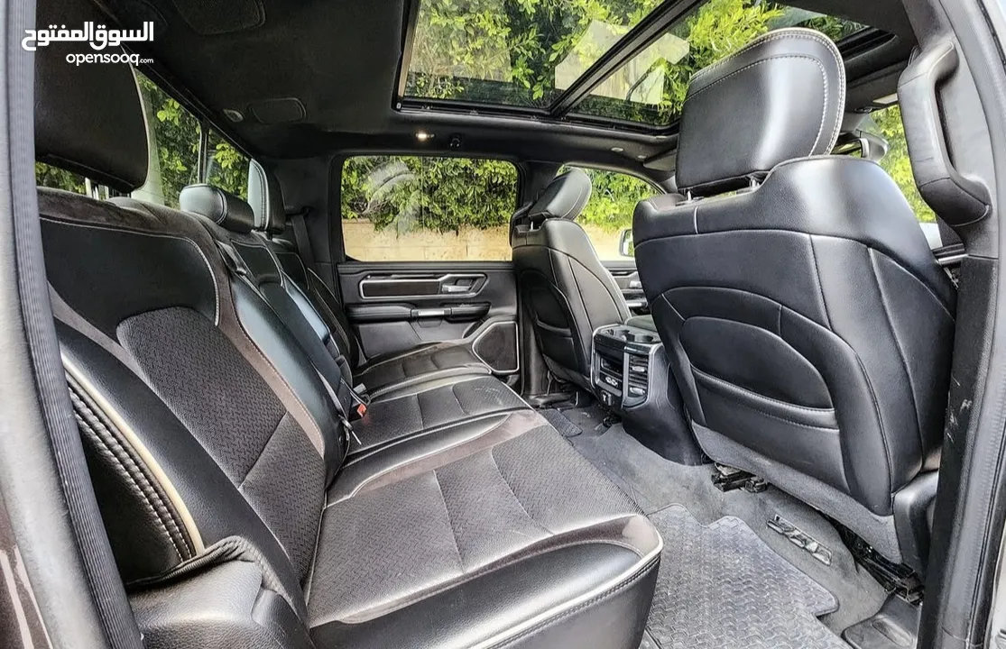 Dodge Ram 1500 Hemi / Laramie Trim 2020 (للبيع)