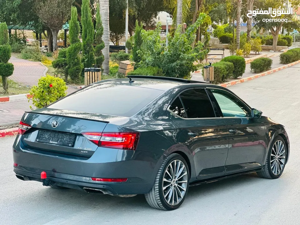 سوبير 4*4 لورين كلمنت للبيع بسعر مناسب