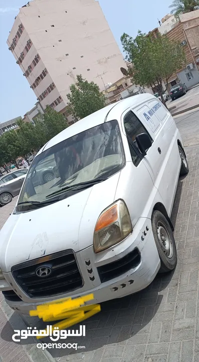 Hyundai H1 very good condition. Just by and drive.no maintenance required