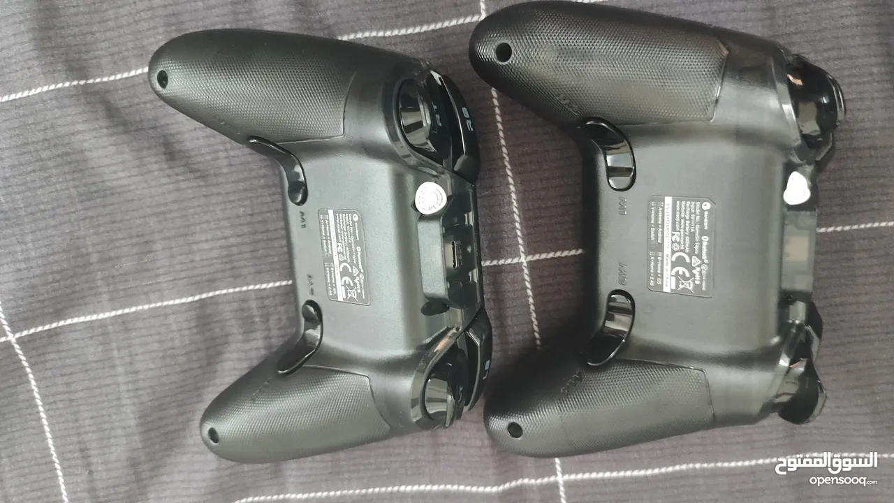 2 PC controllers and mobile