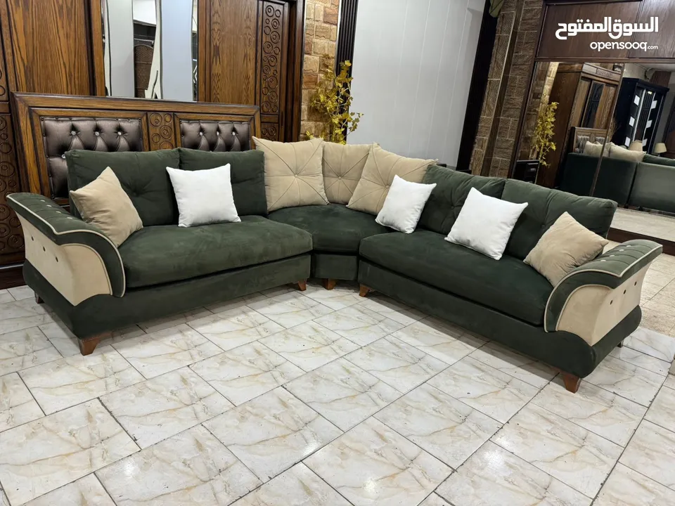 طقم كنب للبيع بسعر مغري