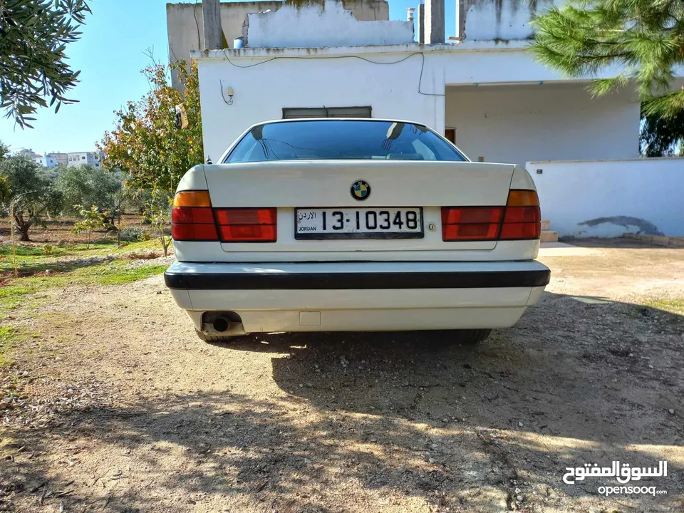 BMW 520 E34  بي ام دبيلو 520