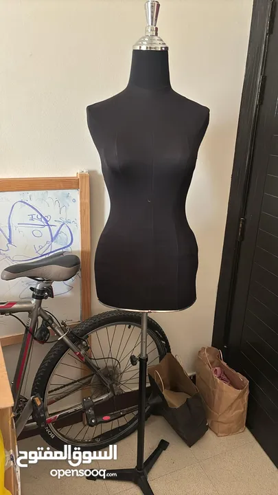 Mannequins available for sale