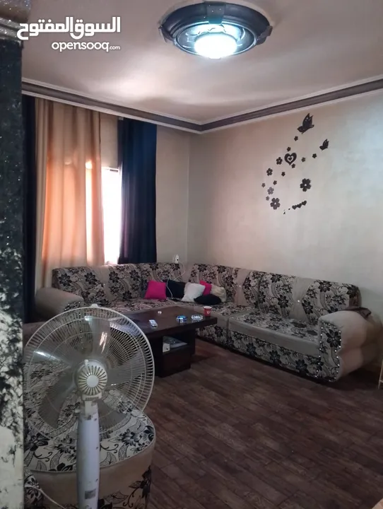عمارة للبيع بمنطقة ام نوارة 4 طوابق  بسعر مغري جدا