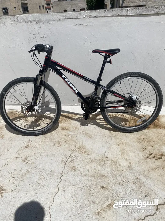 Superfly 24disc TREK one of the best bikes for mountain tracks