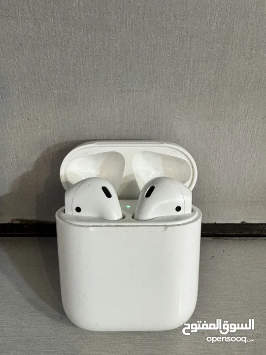 Apple AirPods 2