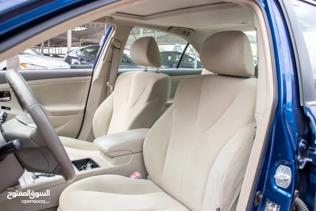 Toyota camry 2007 with sunroof تويوتا كامري فل مع فتحة سقف بحالة الوكالة