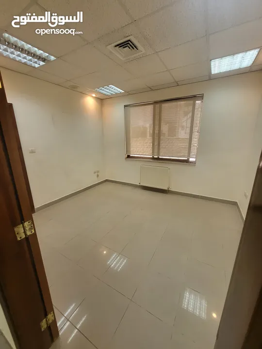 عيادة للبيع او للايجار