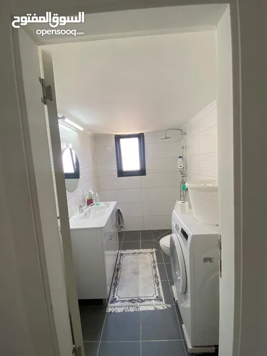 روف مفروش للبيع في الطيرة دوار نبيل عمرو مباشره دون وسيط