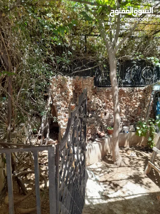 شقة ارضيه للبيع .. الاردن الزرقاء حبل طارق