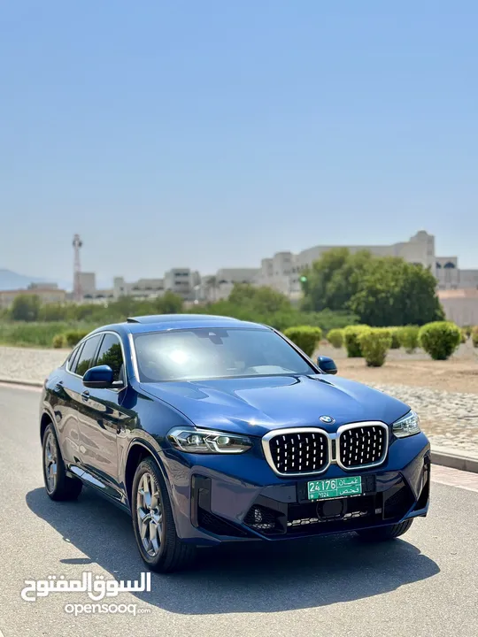 BMW X4 2024 M comp kit ازرق كحلي