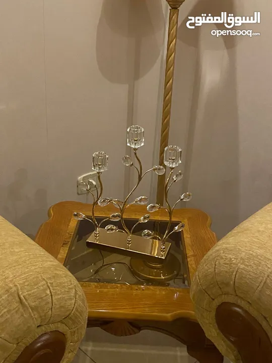 كنب للبيع مع طوايل اتسعمال خفيفي جدا و نظيف