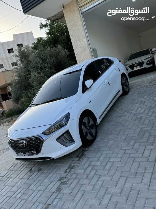 هونداي  أيونك  هايبرد  2021  الحبة  المميزة  على مستوى  الوطن