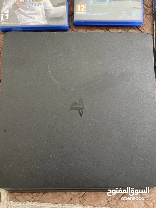 PS4 slim بحال الوكاله