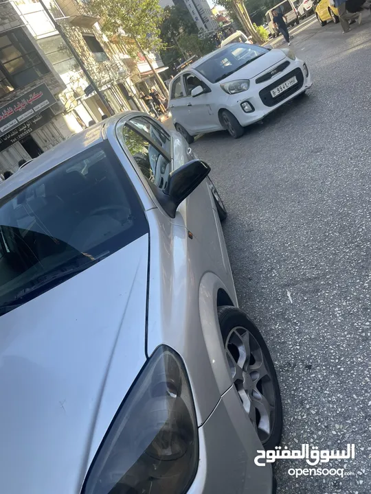 اوبل استرا