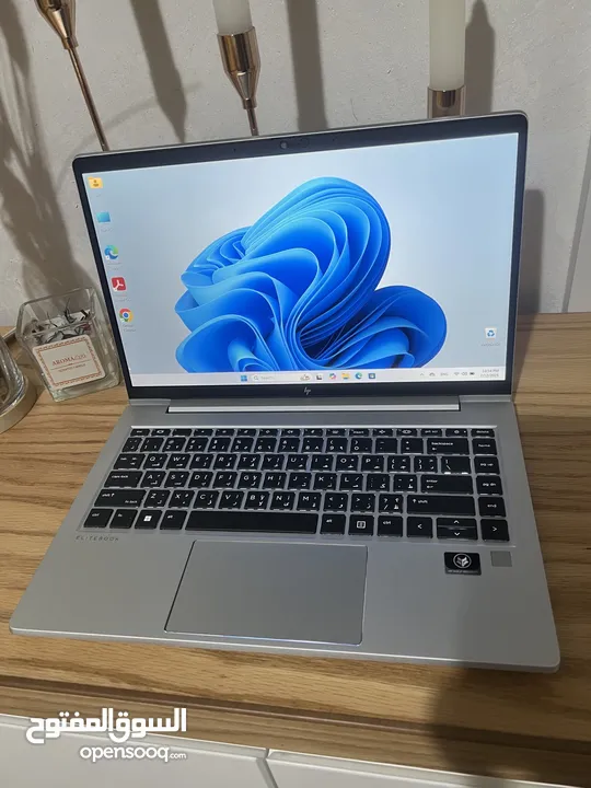 لابتوب HP مستعمل وبحالة الجديد مكفول سنة
