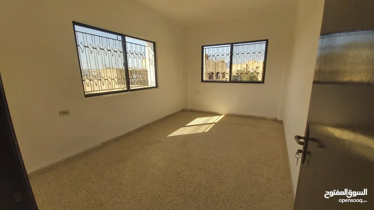 عمارة 3 طوابق مطلة على عبدون بسعر شقة
