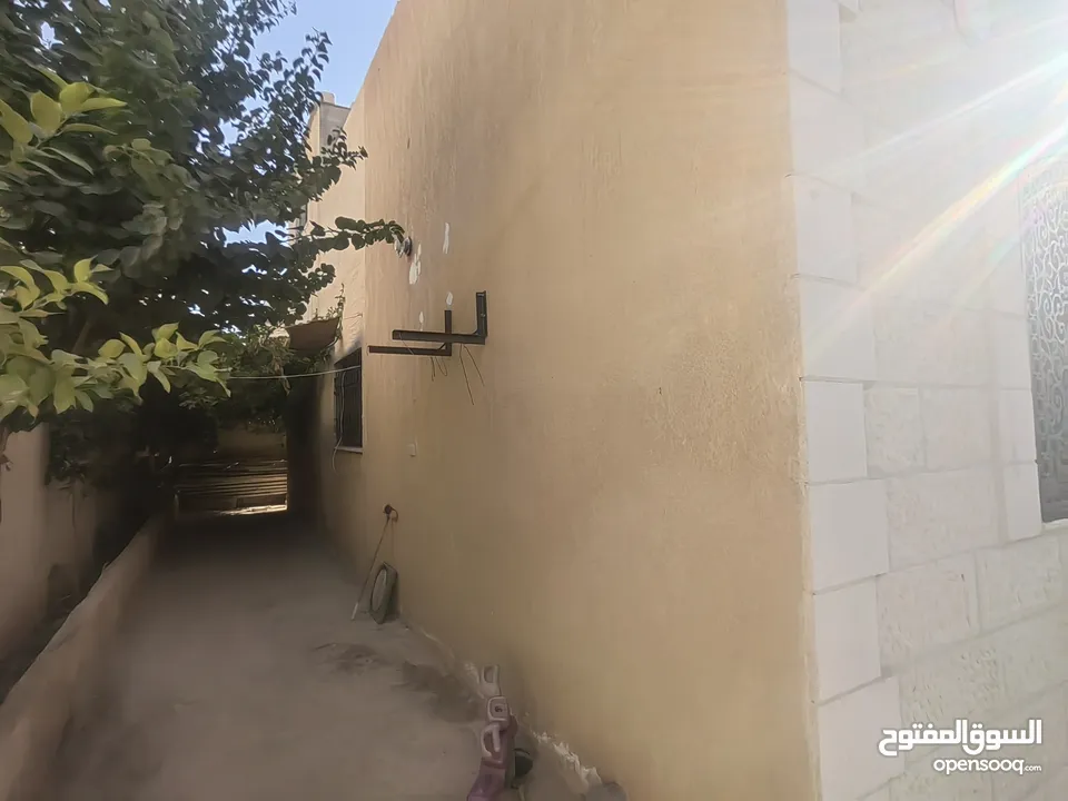 منزل حديث البناء للبيع بسعر مميز / محافظة البلقاء عين الباشا - الشويح الشرقي - حي الحرمين
