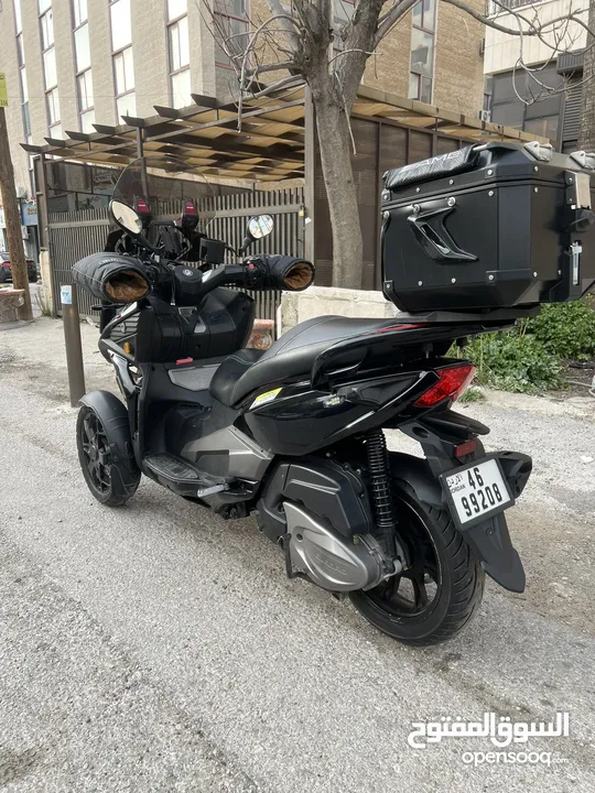 سكوتر كوادرو فل كامل 3 عجال 350cc للبدل ع سيارة او للبيع مع دفع الفرق الافخم بالاردن