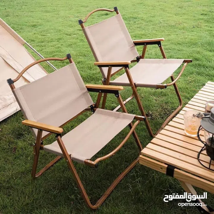 متوفر كرسي وطاولة ب 3 احجام