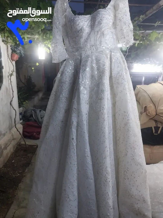 فساتين اعراس مستعمله للبيع بسعر حرررررق ضايل اخر 24 فستان وربنا يبارك لصاحب النصيب