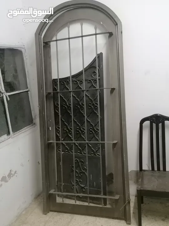 باب حديد جديد حد يد ثقيل نوعية ممتازة للبيع